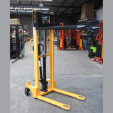 Manual Hand Stacker Lifter Lifting 1600mm Capacity 1T