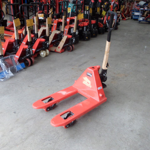 Short & Narrow Pallet Jack 2.5Ton